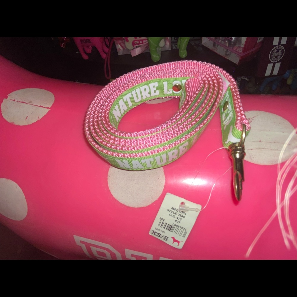 Victoria’s Secret PINK Green Dog Leash RARE UFT? NWT SUPER HARD TO FIND